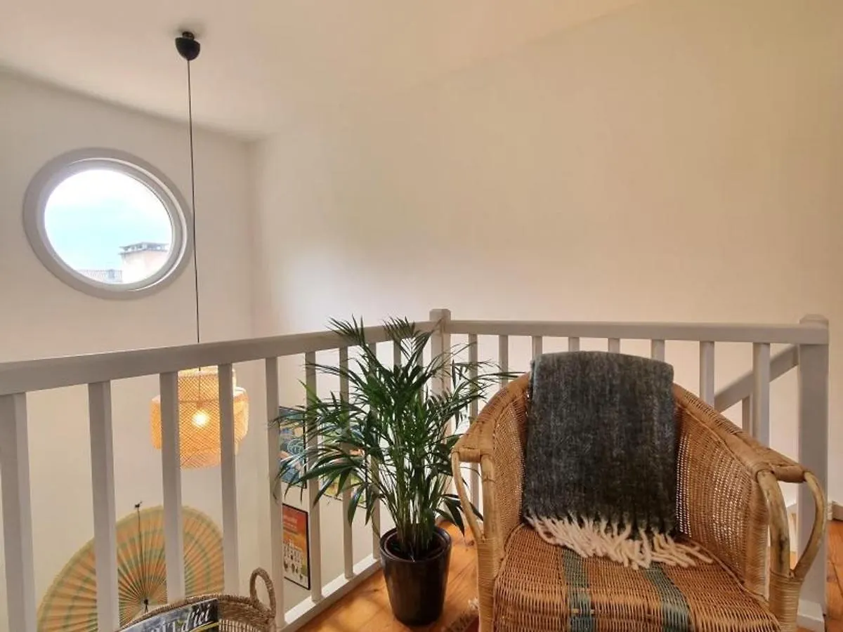 Maison Cosy Avec Terrasse, Jardin Fleuri, Et Tout Confort A Saint-Galmier - Fr-1-496-292 France