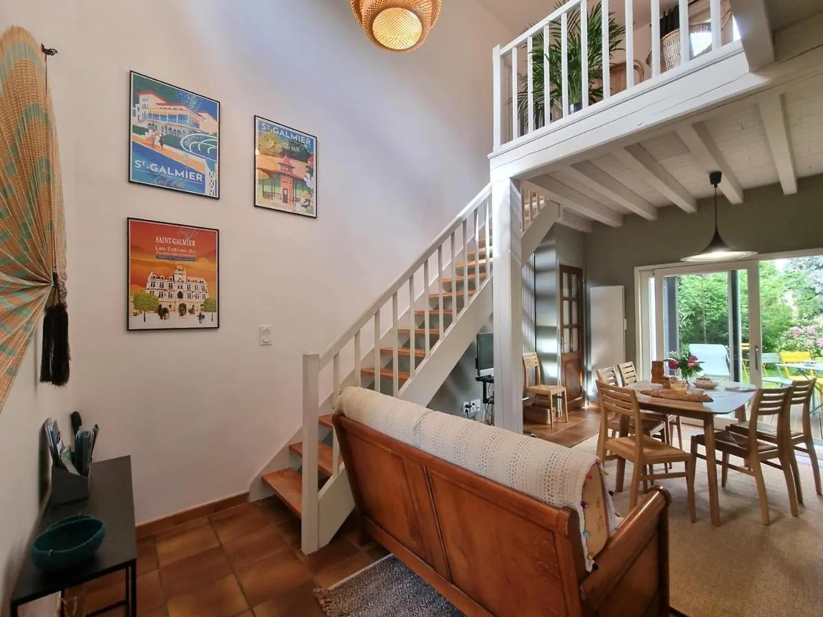 Maison Cosy Avec Terrasse, Jardin Fleuri, Et Tout Confort A Saint-Galmier - Fr-1-496-292 0*,