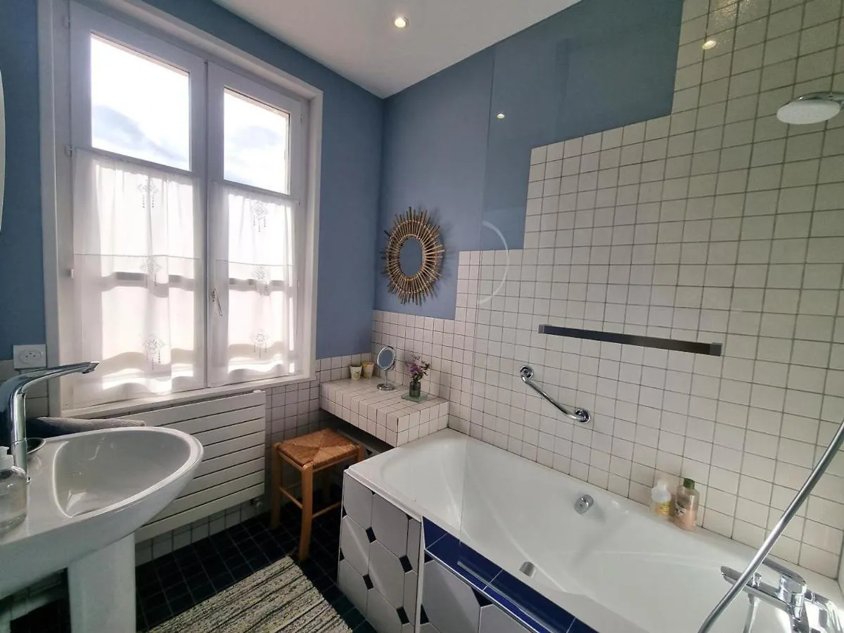 Maison Cosy Avec Terrasse, Jardin Fleuri, Et Tout Confort A Saint-Galmier - Fr-1-496-292 Holiday home