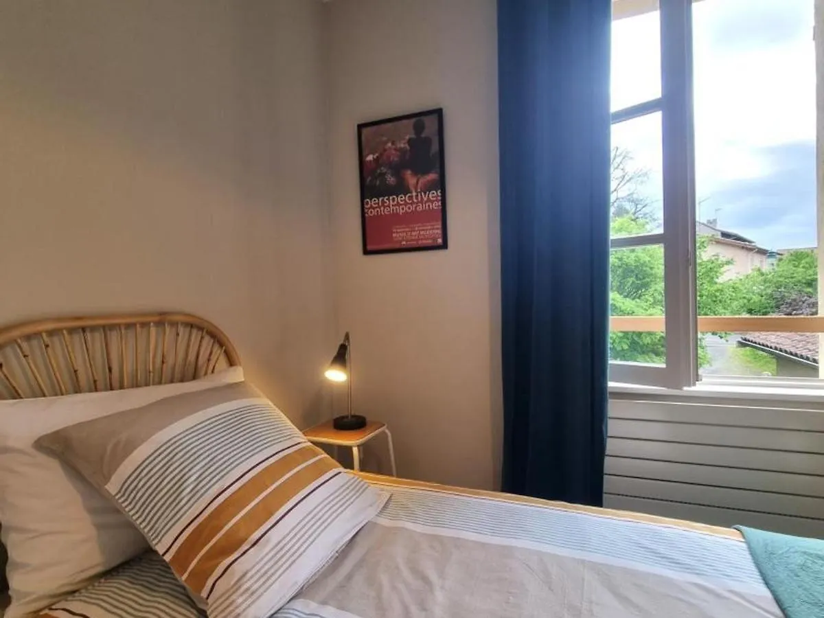Maison Cosy Avec Terrasse, Jardin Fleuri, Et Tout Confort A Saint-Galmier - Fr-1-496-292 Holiday home