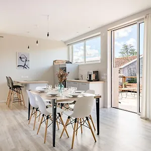 Appartement Ecureuil - Charme Et Standing A Galmier, Saint-Galmier